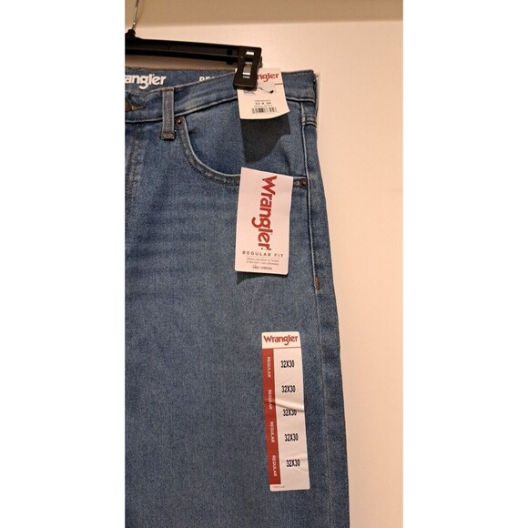 NWT Wrangler, Regular Fit Jeans, Medium Blue Wash Denim, Men’s 32 X 30 CLBP27 - Picture 8 of 11